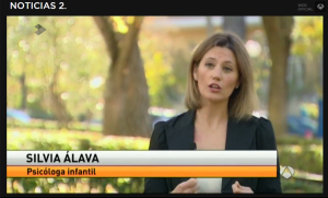 Silvia Álava - Noticias Antena 3 - padres helicóptero 011215