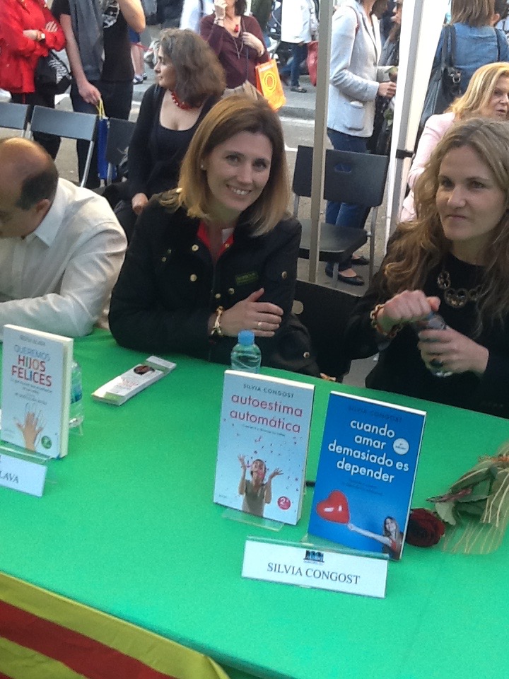 Silvia Álava y Silvia Congost firmas en librería Alibri