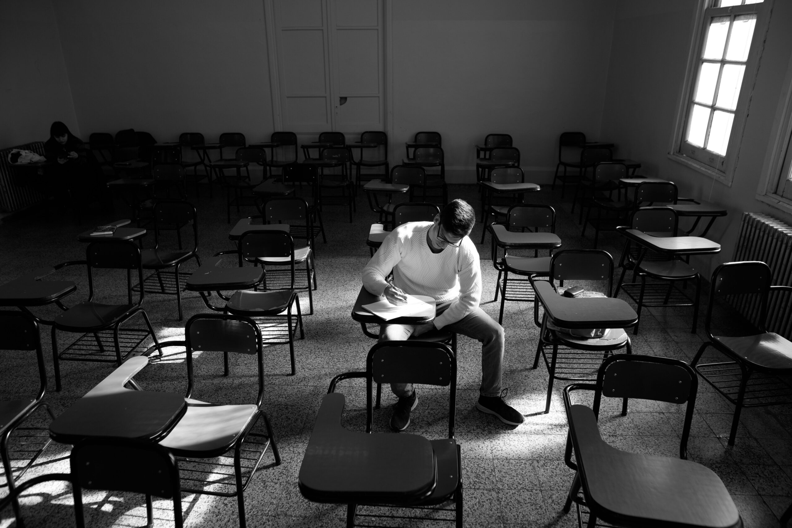 Qué hacer cuando salen las notas de la EBAU: una guía psicológica para familias y estudiantes
